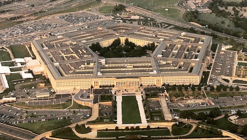 Pentagon uvodi Grok: Veštačka inteligencija Elona Muska ulazi u vojne mreže
